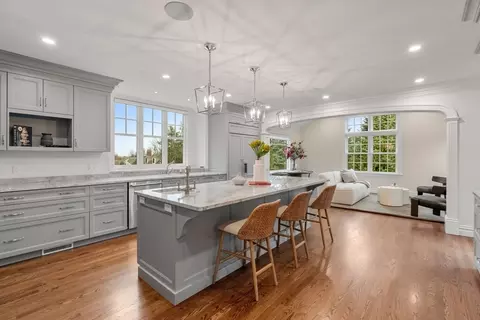 23 Pine Summit Cir #23, Weston, MA 02493