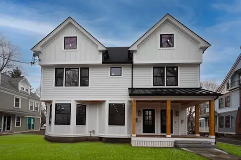 212 Aspinwall #1, Brookline, MA 02446