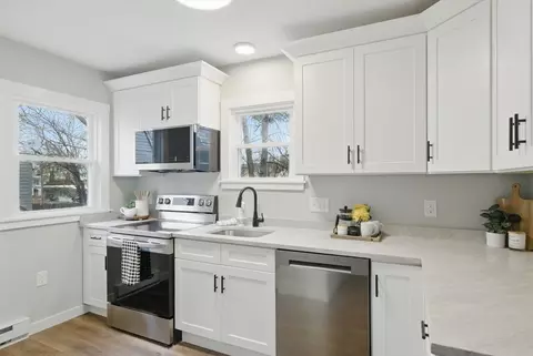 85 Braddock St, Springfield, MA 01109 photo 3
