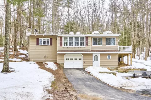 246 Beachview Dr, Winchendon, MA 01475