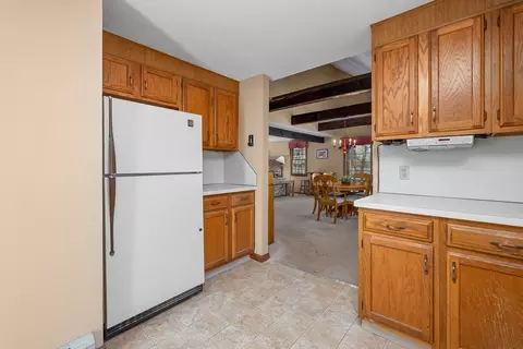 4 Ralyn Rd, Cotuit, MA 02635 photo 8
