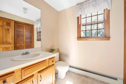 4 Ralyn Rd, Cotuit, MA 02635 photo 10