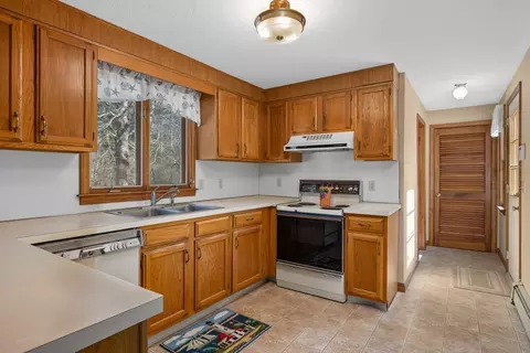 4 Ralyn Rd, Cotuit, MA 02635 photo 7
