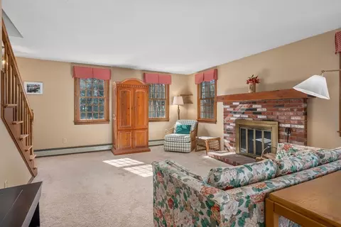 4 Ralyn Rd, Cotuit, MA 02635 photo 4