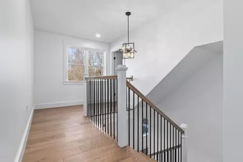 10 Chatham Ln, Danvers, MA 01923 photo 22