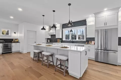 10 Chatham Ln, Danvers, MA 01923 photo 4