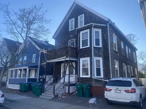 36 Grove St, Lynn, MA 01905