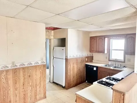 42 N Worcester Ave, Worcester, MA 01606 photo 17