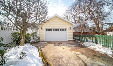48 Perkins St, Springfield, MA 01118 photo 35