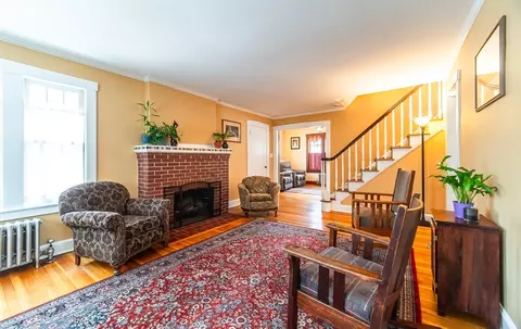 48 Perkins St, Springfield, MA 01118 photo 3