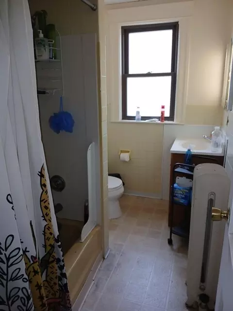 Bath - 26 Elbridge St, Worcester, MA 01609 photo 3 of 3