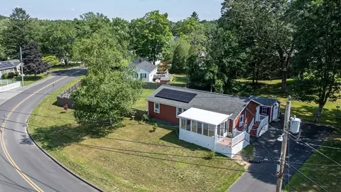 9 Reilly Ave, Blackstone, MA 01504