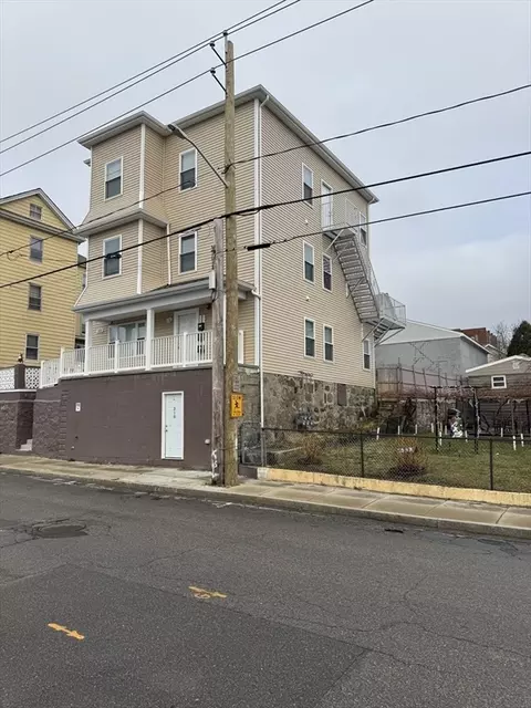 310 Alden St, Fall River, MA 02720 photo 3