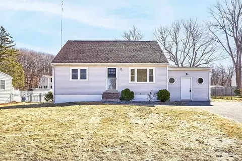128 Warrenton Rd, Haverhill, MA 01832