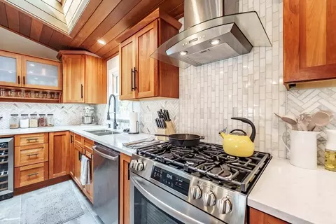 8 Hadley Pl, Hadley, MA 01035 photo 7