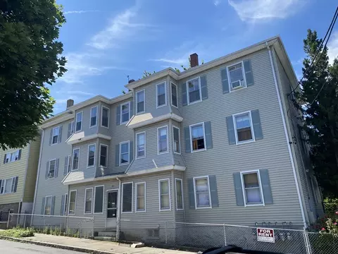 181 Division St, Fall River, MA 02721