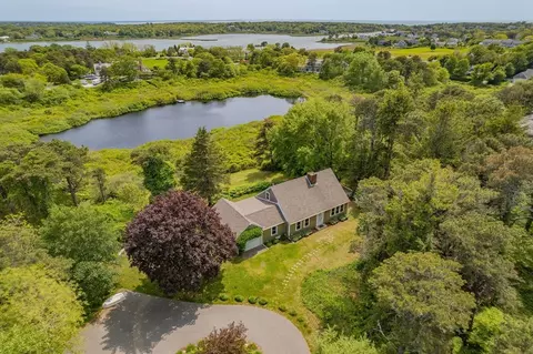 9 Bettys Path, Chatham, MA 02633