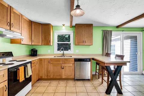 Kitchen - 102 Lower Gore Rd, Webster, MA 01570 photo 2 of 4
