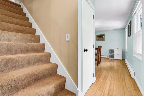 Entry Way - 102 Lower Gore Rd, Webster, MA 01570 photo 3 of 3
