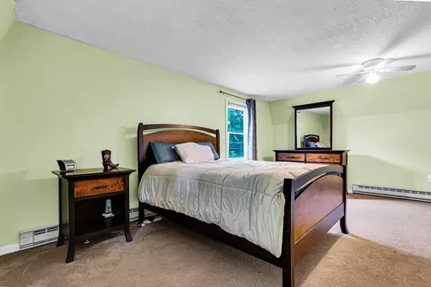 Bedroom - 102 Lower Gore Rd, Webster, MA 01570 photo 2 of 4