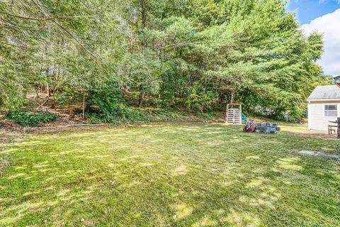 Exterior - 102 Lower Gore Rd, Webster, MA 01570 photo 6 of 8