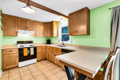 Kitchen - 102 Lower Gore Rd, Webster, MA 01570 photo 4 of 4