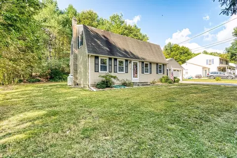 Exterior - 102 Lower Gore Rd, Webster, MA 01570 photo 4 of 8