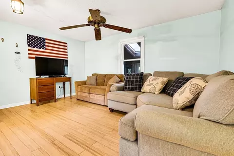 Living - 102 Lower Gore Rd, Webster, MA 01570 photo 3 of 5
