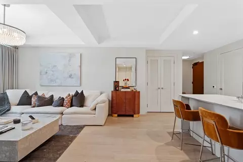 135 Seaport Blvd #1009, Boston, MA 02210