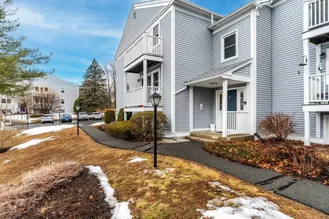 46 Evergreen Rd #108, Leeds, MA 01053