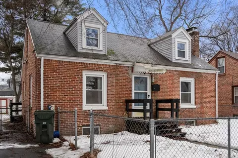 52 Merrimac Ave, Springfield, MA 01104