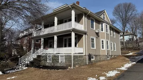 74 Glendale Rd, Quincy, MA 02169