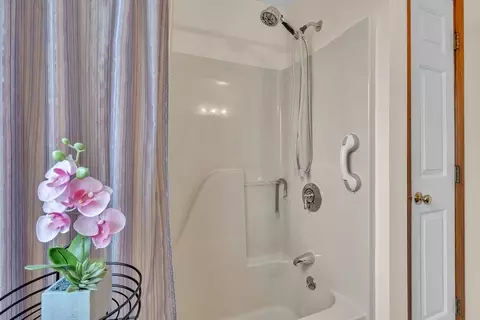 5248 N Main St, Fall River, MA 02720 photo 25