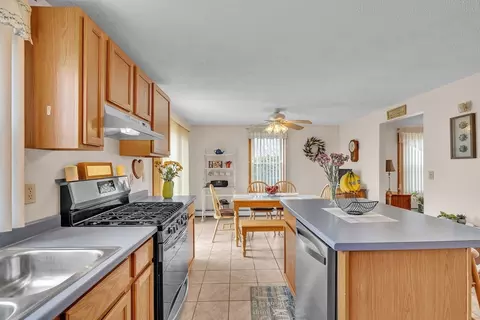 5248 N Main St, Fall River, MA 02720 photo 4