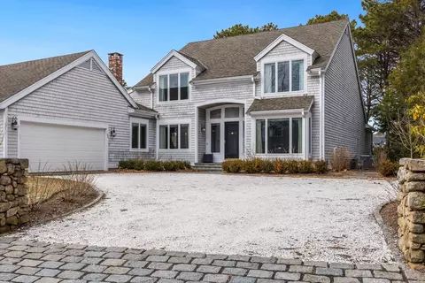 44 The Hts, Mashpee, MA 02649