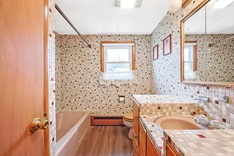 Bath - 261 Adelaide St, Fall River, MA 02721 photo 2 of 2