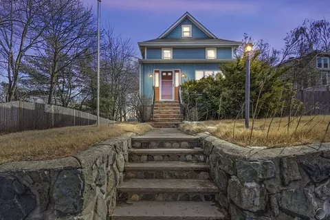 518 Main St, Stoneham, MA 02180