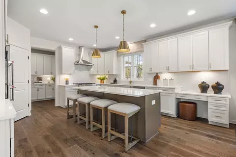 9 Lloyd Cir #40, Norton, MA 02766