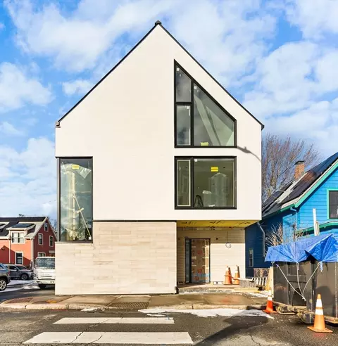 55 Harvey St, Cambridge, MA 02140