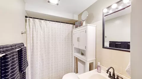 Bath - 5 Washington St #11, Medford, MA 02155 photo 1 of 1