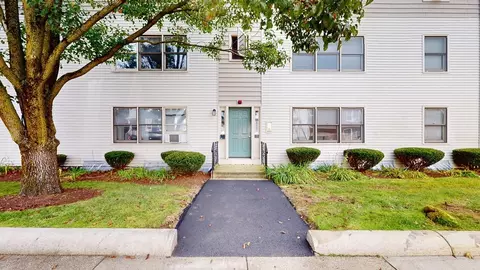 Other - 5 Washington St #11, Medford, MA 02155 photo 3 of 5
