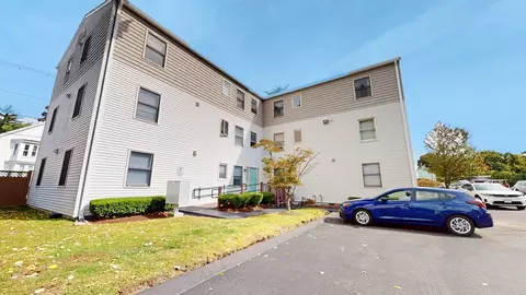 Exterior - 5 Washington St #11, Medford, MA 02155 photo 2 of 3