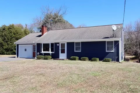 58 Harcourt Ave, Lakeville, MA 02347