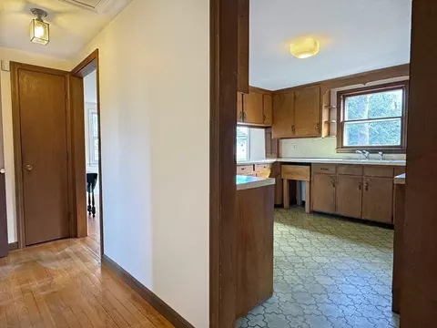 185 Middle St, Amherst, MA 01002 photo 6