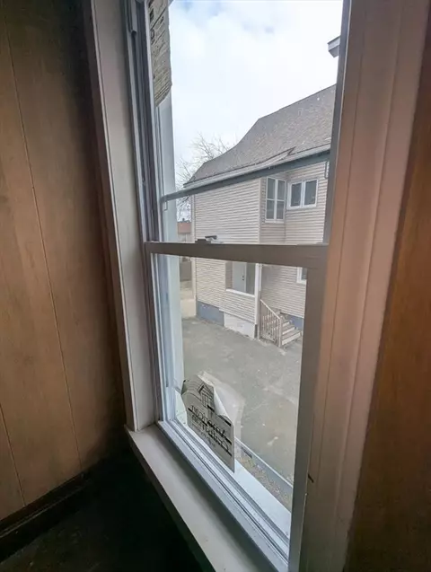 32 Acushnet Ave, Springfield, MA 01105 photo 30