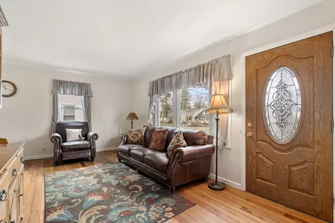 235 Dorset St, Springfield, MA 01108 photo 7