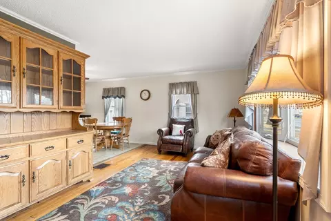 235 Dorset St, Springfield, MA 01108 photo 8