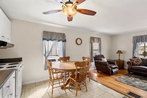 235 Dorset St, Springfield, MA 01108 photo 11