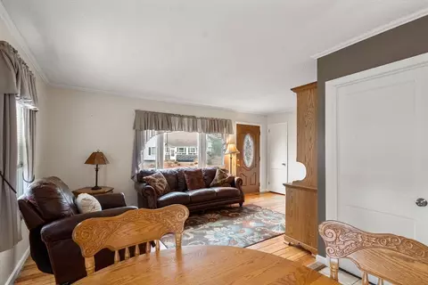 235 Dorset St, Springfield, MA 01108 photo 12