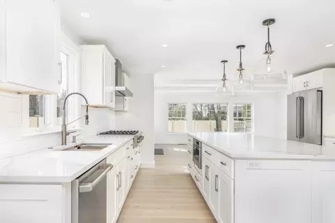 4 Ruby Ave, Marblehead, MA 01945 photo 6